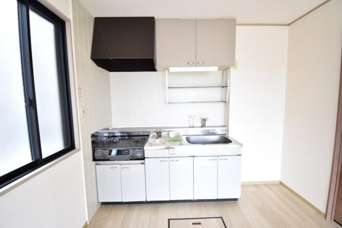 物件内観写真2　(キッチン)