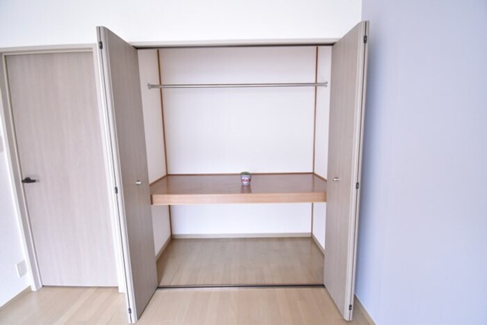 物件内観写真18　(クローゼット（北洋室）)