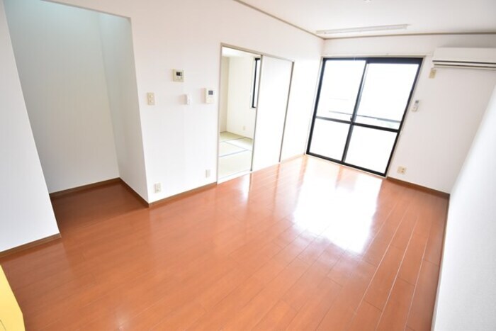 物件内観写真8　(ＤＫ９帖)