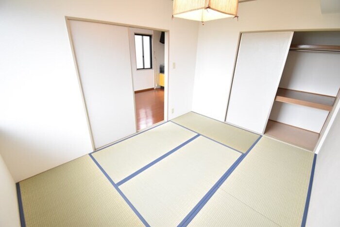 物件内観写真10　(和室６帖)