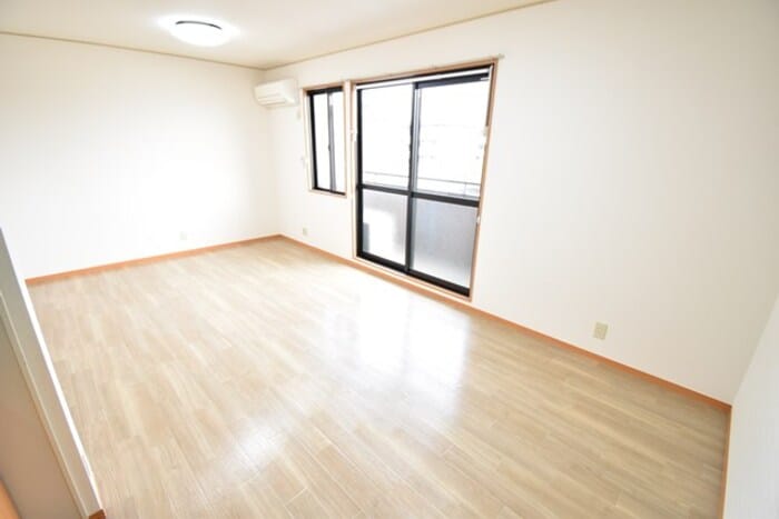 物件内観写真5　(ＬＤＫ１１．６帖)