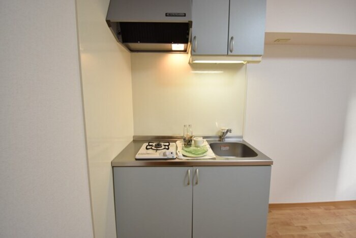 物件内観写真2　(システムキッチン)