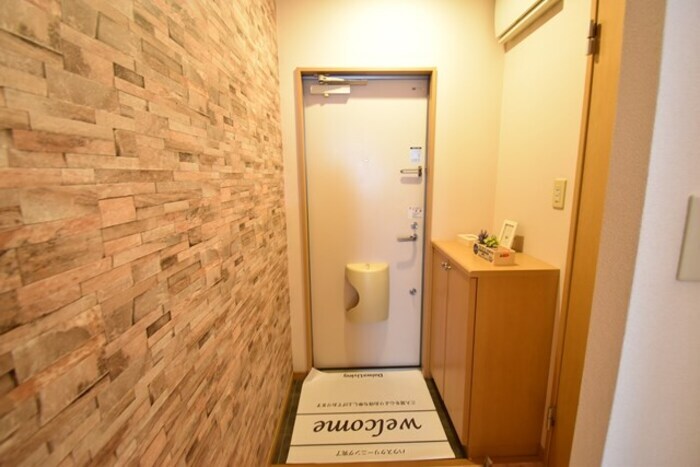 物件内観写真18　(玄関)