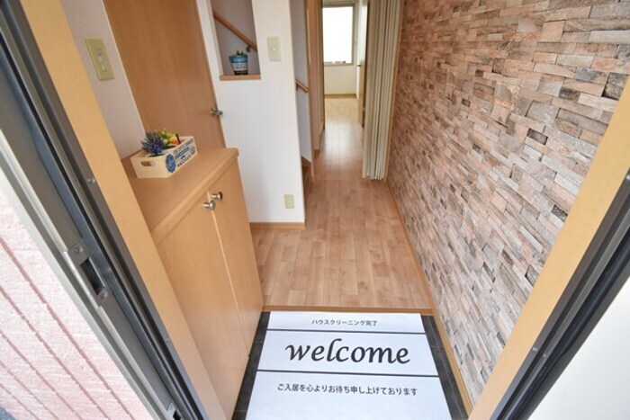 物件内観写真19　(玄関)