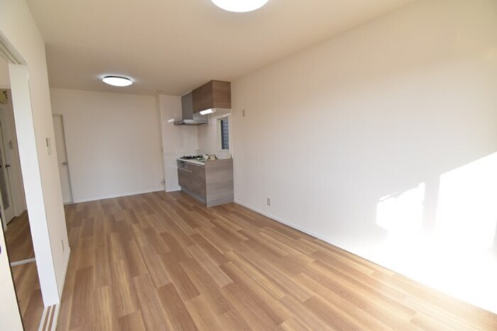 物件内観写真6　(ＬＤＫ１２帖)