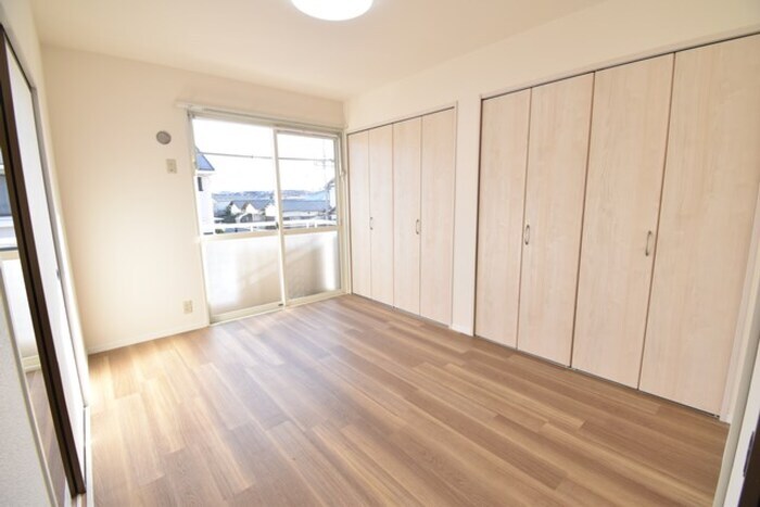 物件内観写真9　(南洋室６帖)