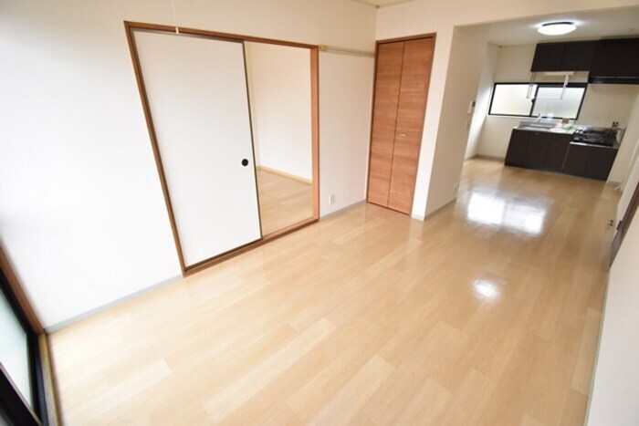 物件内観写真6　(ＬＤＫ１３帖)