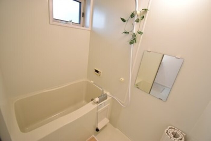 物件内観写真6　(浴室)