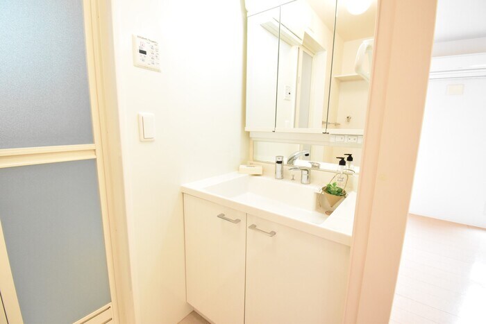 物件内観写真7　(洗髪洗面化粧台)