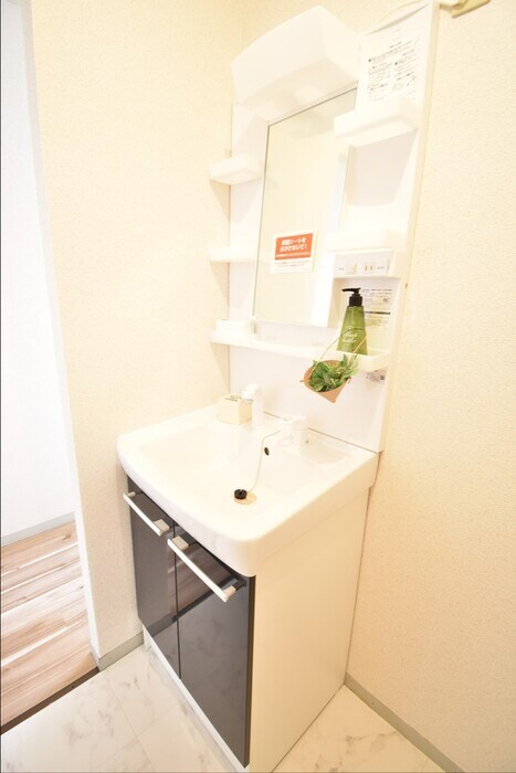 物件内観写真5　(洗面台)