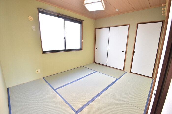 物件内観写真8　(和室６帖)