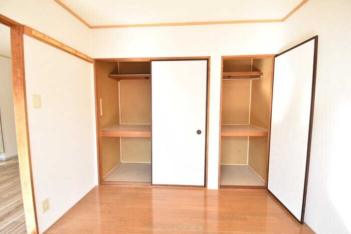 物件内観写真10　(物入)