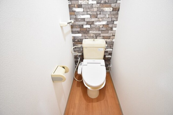 物件内観写真6　(温水洗浄暖房便座)