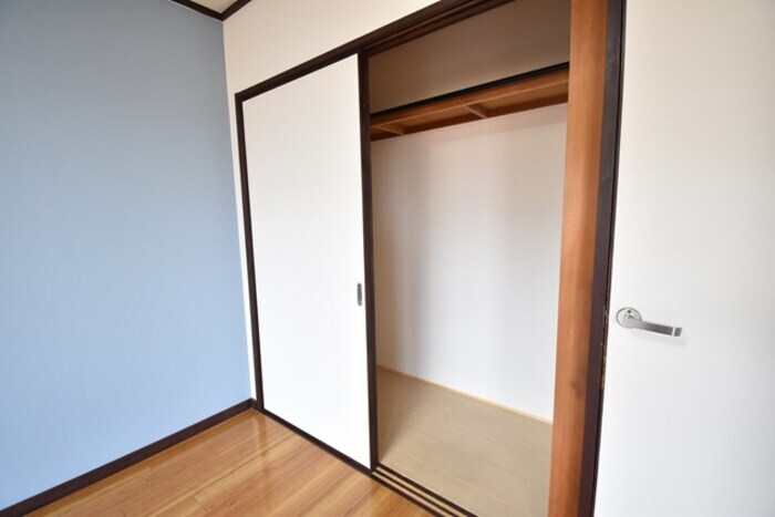 物件内観写真9　(クローゼット（ＬＤＫ）)