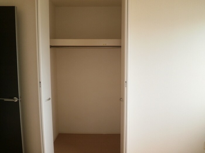 物件内観写真9　(東洋室収納)