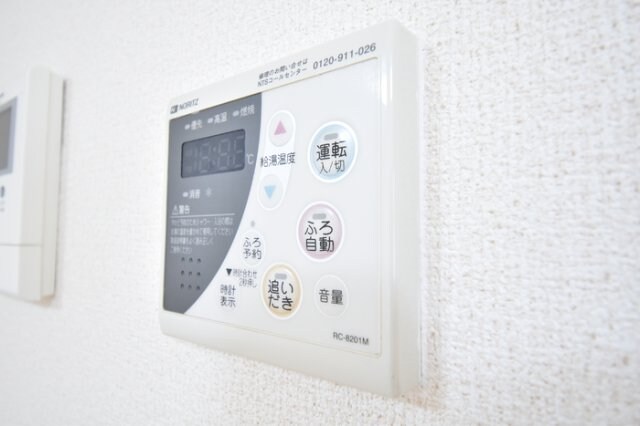 物件内観写真17　(追い炊き給湯)