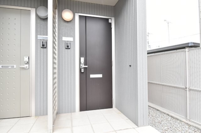 物件内観写真22　(玄関)