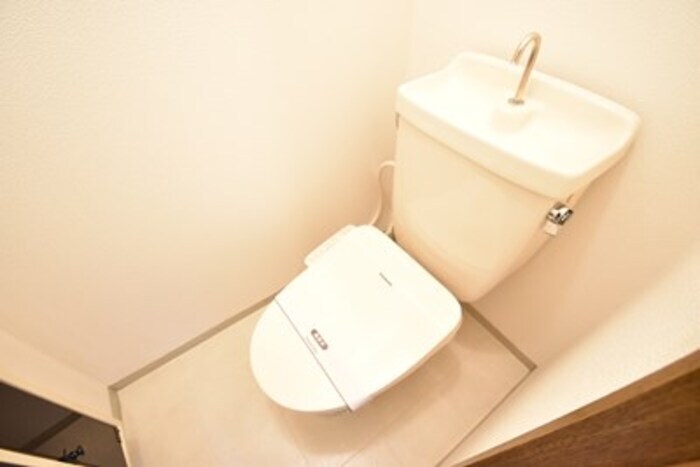 物件内観写真7　(温水洗浄暖房便座)