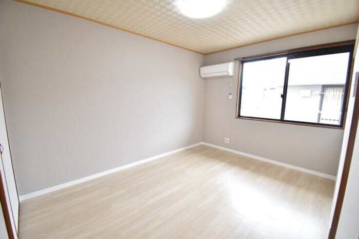 物件内観写真13　(北洋室６帖)