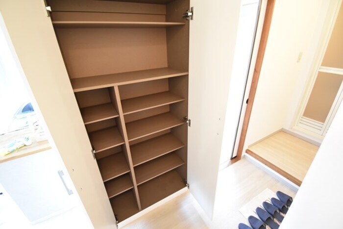 物件内観写真17　(シューズボックス)