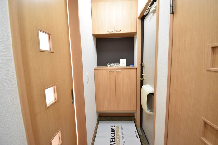 物件内観写真22　(玄関)