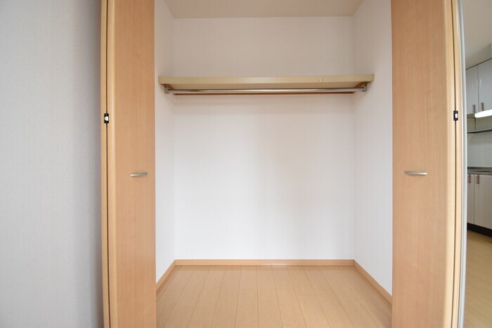 物件内観写真9　(クローゼット)