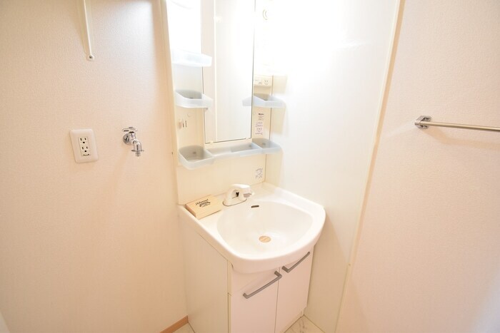 物件内観写真6　(洗髪洗面化粧台)