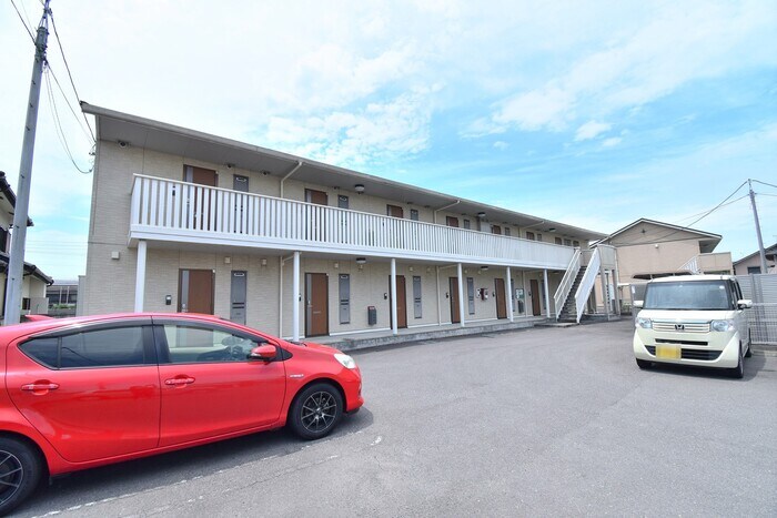 物件外観写真1　(建物外観)