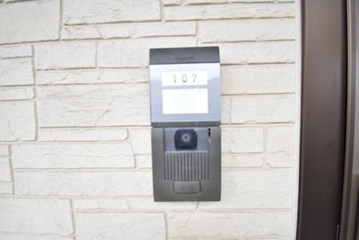 物件内観写真18　(玄関)