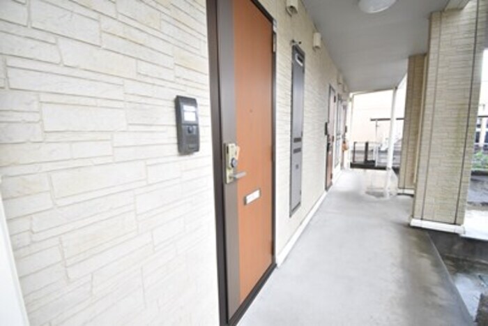 物件内観写真19　(玄関)