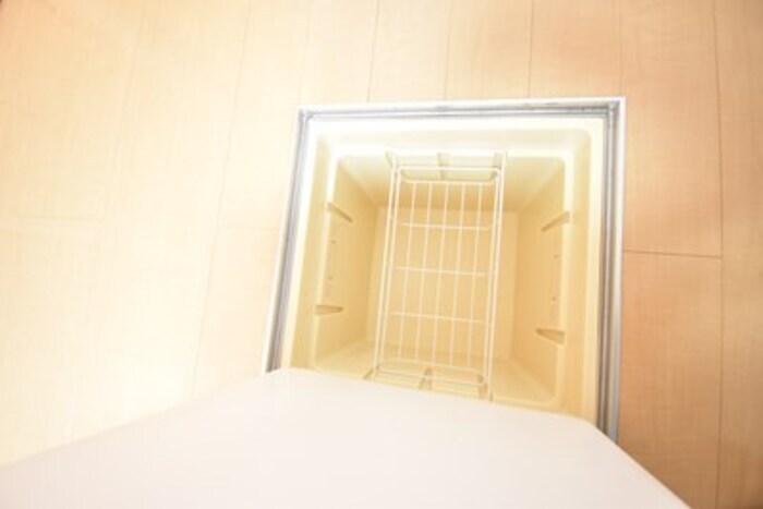 物件内観写真26　(床下収納)