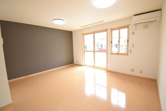 物件内観写真2　(ＬＤＫ１１．５帖)