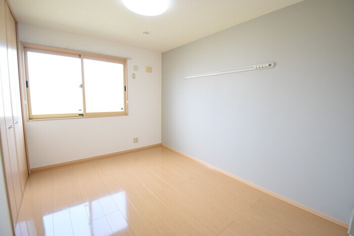 物件内観写真15　(北東洋室６帖)