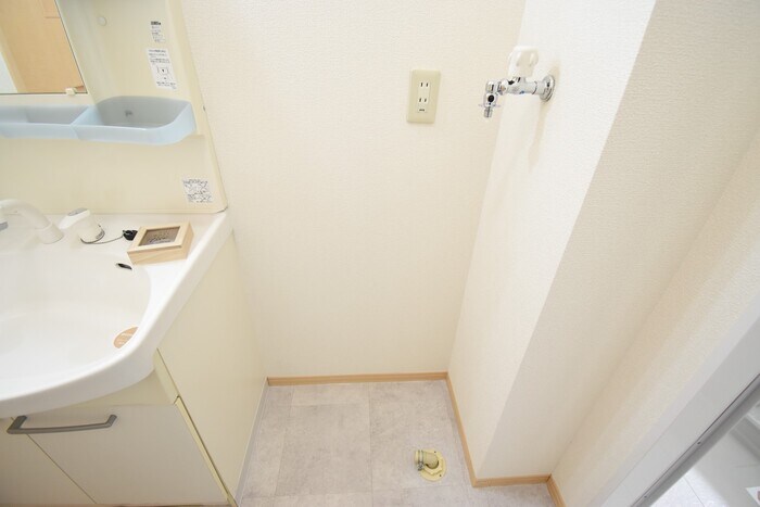 物件内観写真16　(室内洗濯機置場)