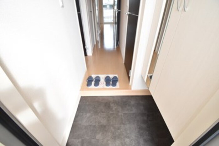 物件内観写真22　(玄関)