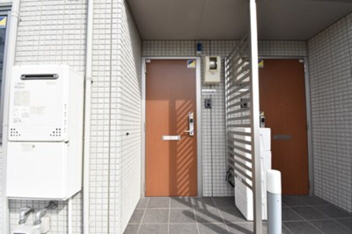 物件内観写真24　(玄関)