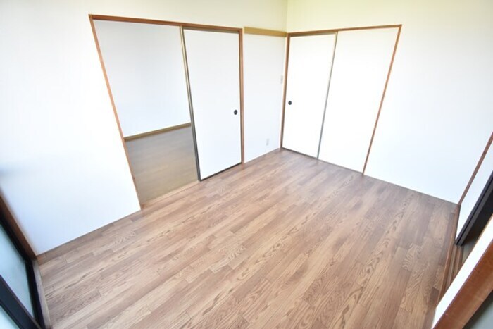 物件内観写真11　(北洋室６帖)