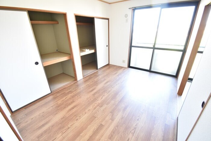 物件内観写真12　(北洋室６帖)