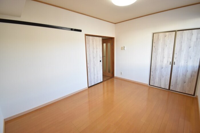 物件内観写真7　(北洋室６帖)