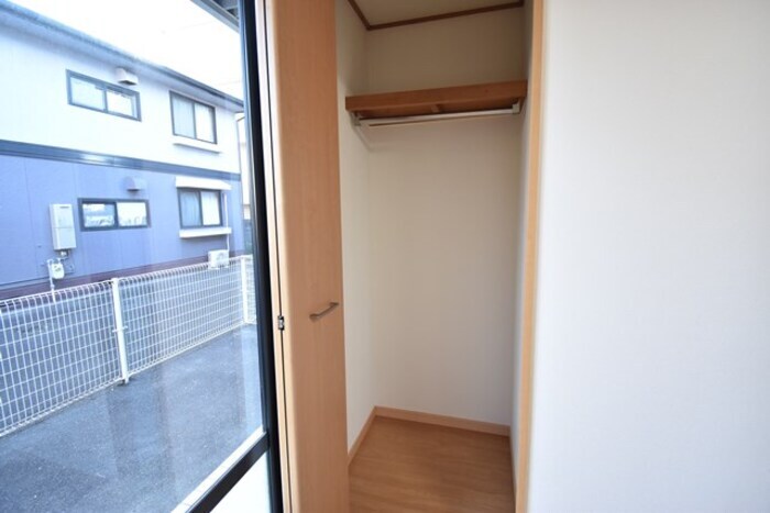 物件内観写真17　(クローゼット（ＬＤＫ）)