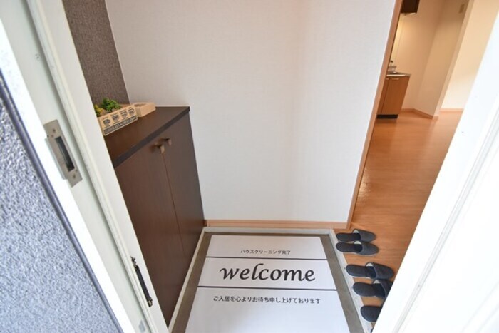 物件内観写真19　(玄関)