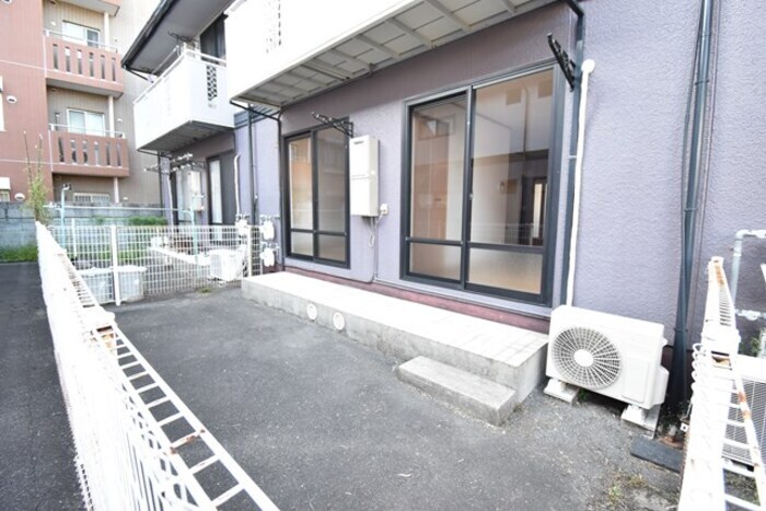 物件内観写真23　(専用庭)