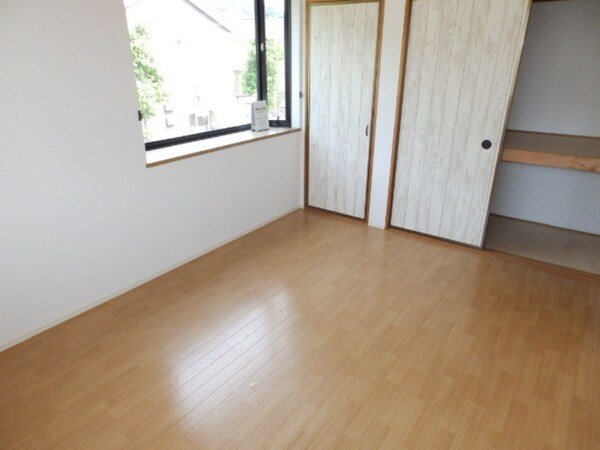 洋室(北東洋室６帖)