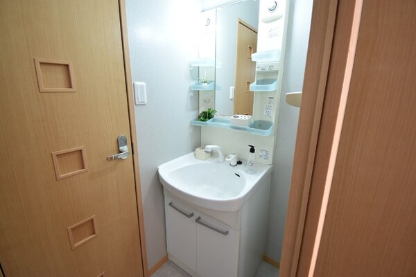 独立洗面台(洗髪洗面化粧台)