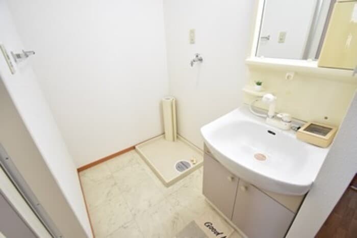物件内観写真6　(室内洗濯機置場・洗髪洗面化粧台)