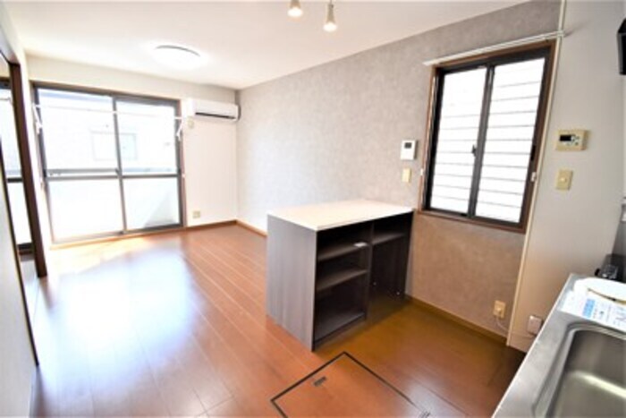 物件内観写真10　(ＤＫ９帖)