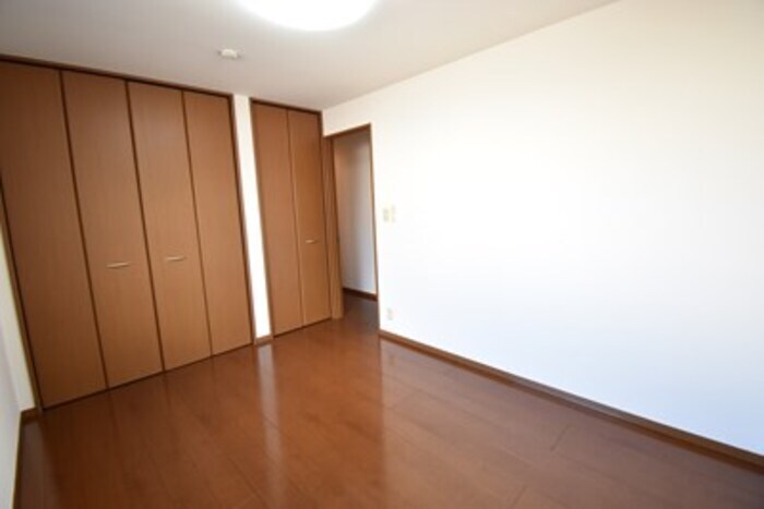 物件内観写真11　(北洋室６帖)