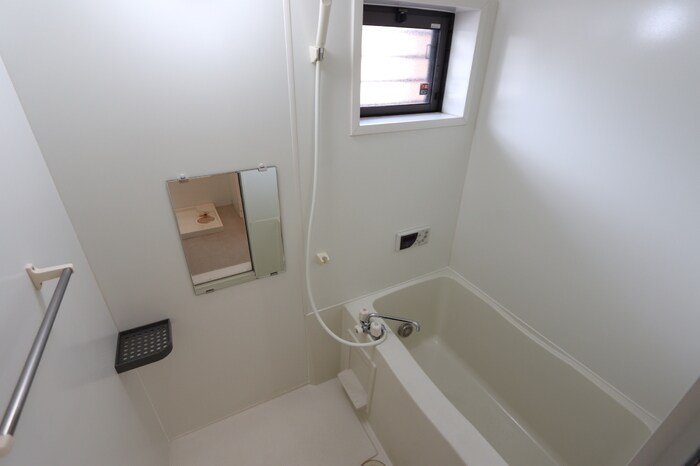 物件内観写真4　(浴室)