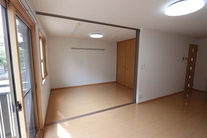 物件内観写真7　(洋室)