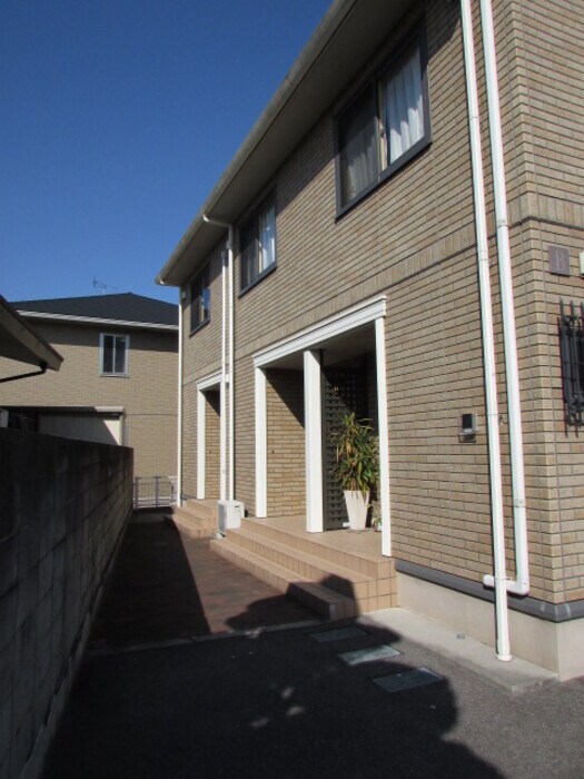 物件外観写真3　(ロビー)